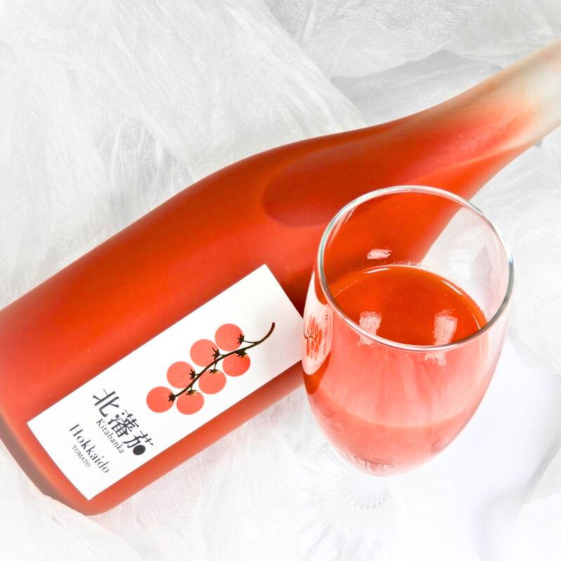 ひろみ　トマトジュース タイで日本人の方に教えて頂いたトマトMIXジュース✨ 確かに飲み