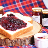 まるまったファーム21 ホームメイドジャムをパンにぬったイメージ写真