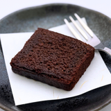 【FIGLIA】積丹ジンショコラキャラメルケーキ (カット)